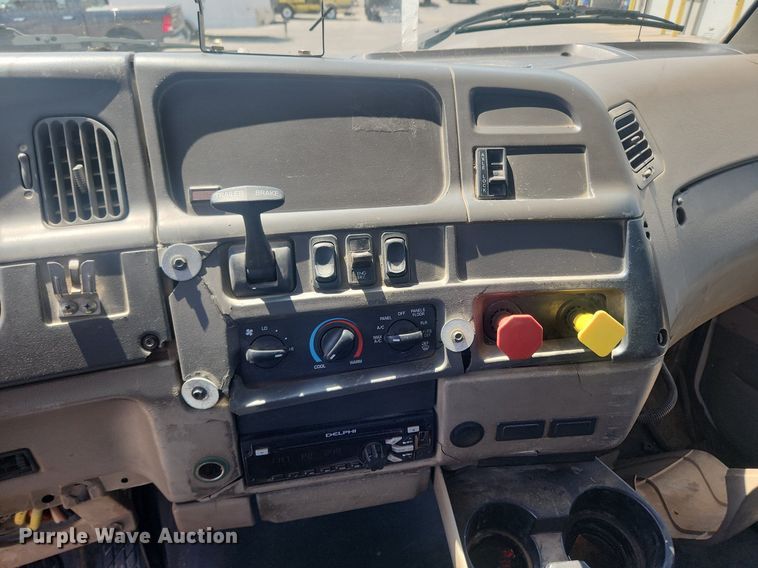 image for item OK9556 2005 Sterling L9500  roll-off container truck