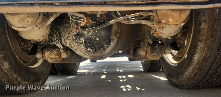 image for item OK9556 2005 Sterling L9500  roll-off container truck