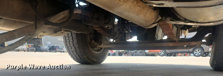 image for item OK9556 2005 Sterling L9500  roll-off container truck