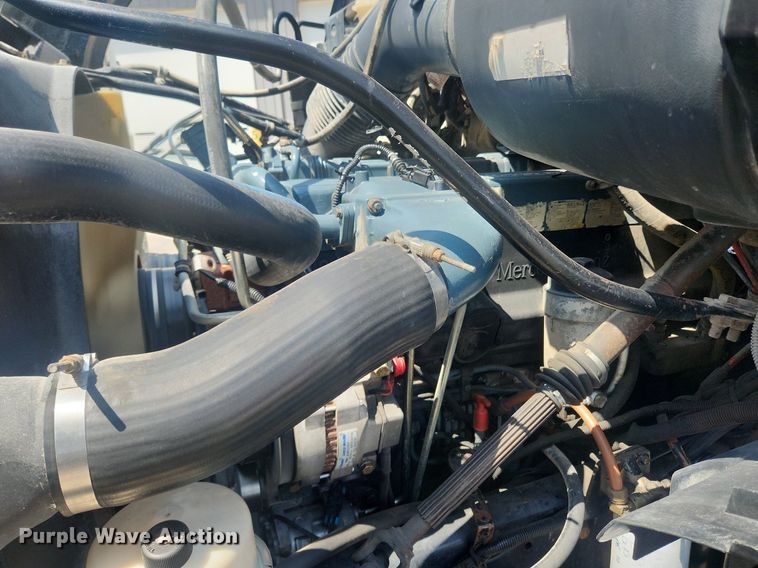 image for item OK9556 2005 Sterling L9500  roll-off container truck