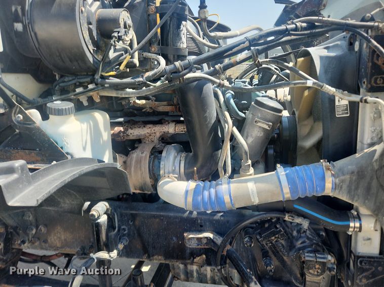 image for item OK9556 2005 Sterling L9500  roll-off container truck