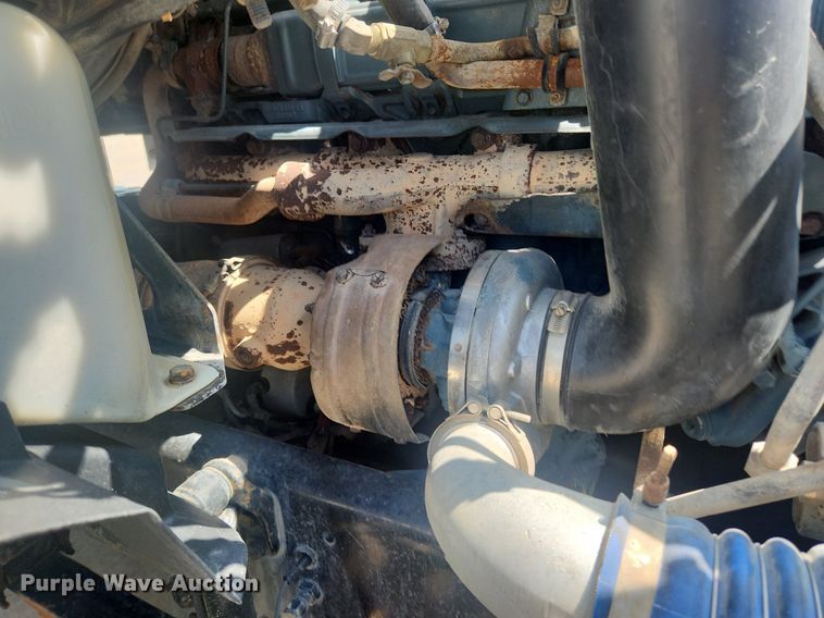 image for item OK9556 2005 Sterling L9500  roll-off container truck