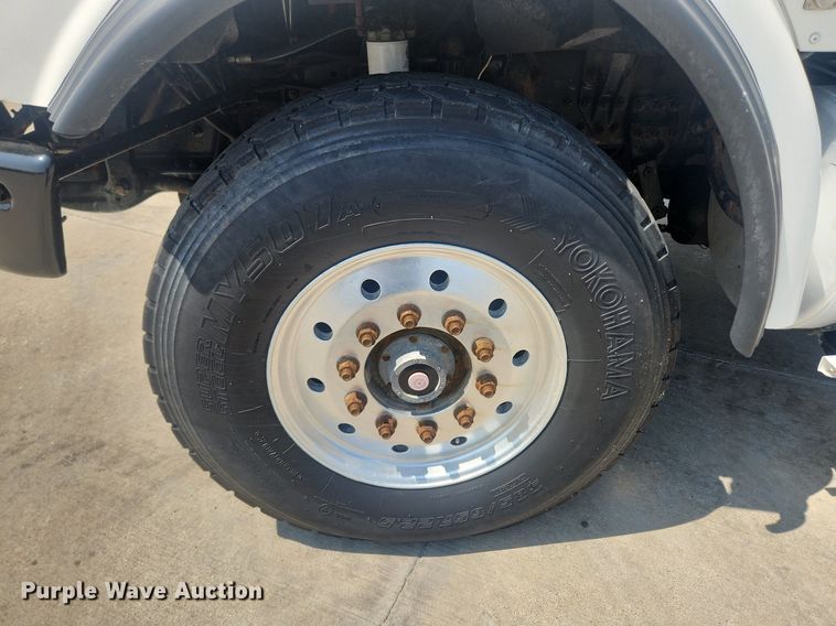 image for item OK9556 2005 Sterling L9500  roll-off container truck