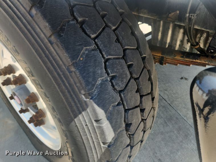 image for item OK9556 2005 Sterling L9500  roll-off container truck