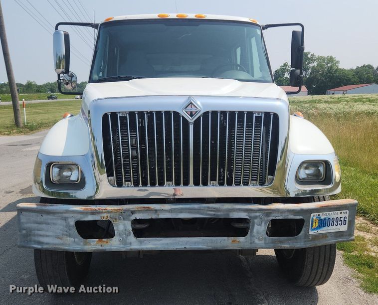 image for item OK9569 2006 International 7300  dump truck