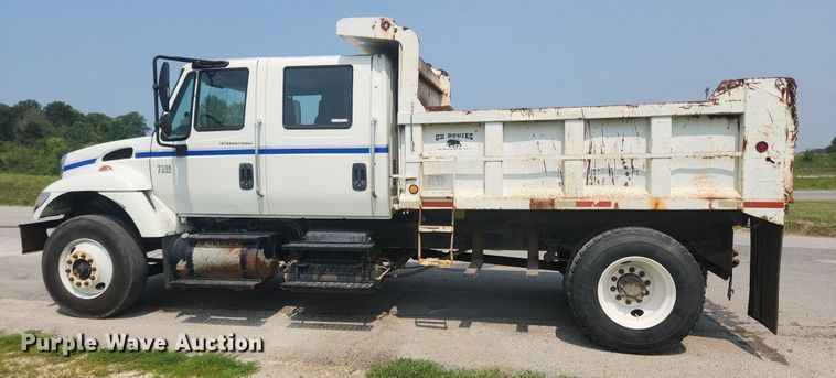 image for item OK9569 2006 International 7300  dump truck