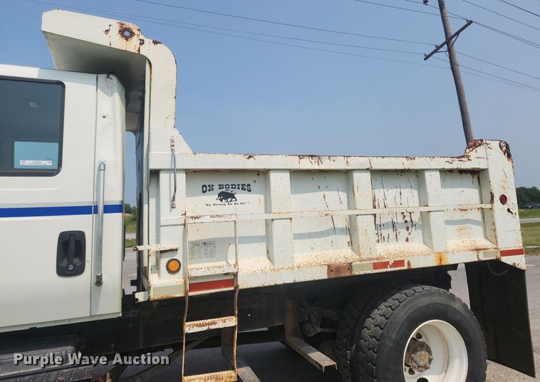 image for item OK9569 2006 International 7300  dump truck