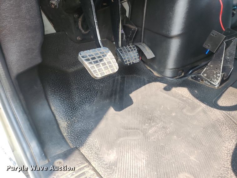 image for item OK9569 2006 International 7300  dump truck