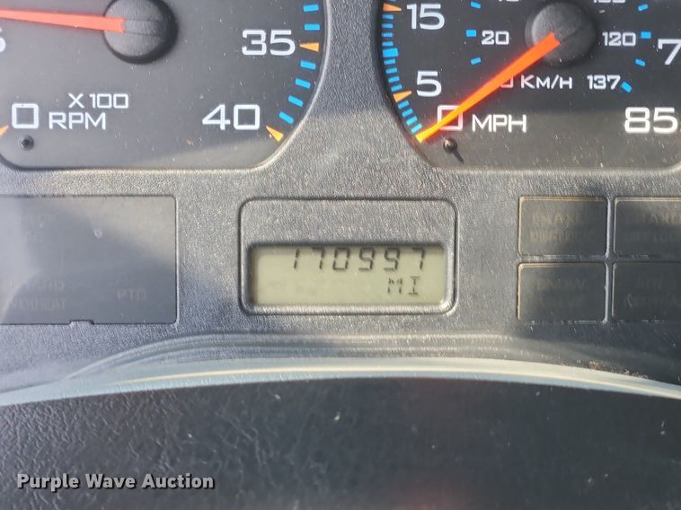 image for item OK9569 2006 International 7300  dump truck