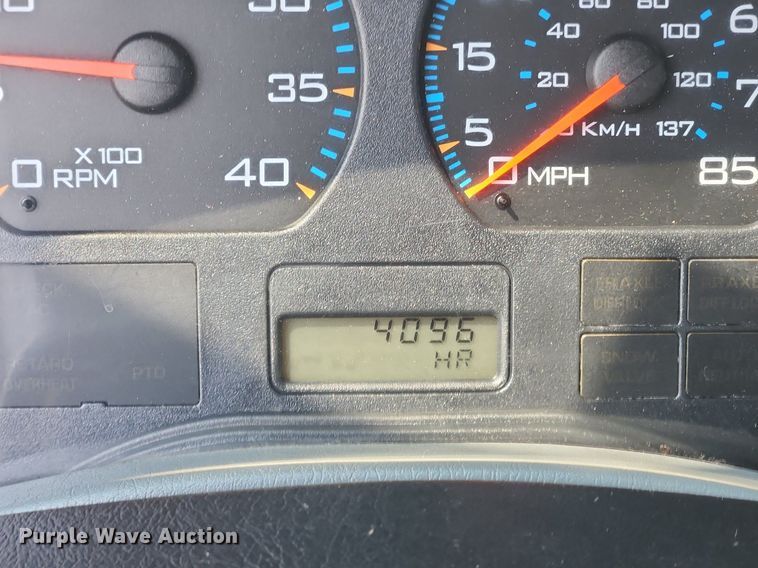 image for item OK9569 2006 International 7300  dump truck