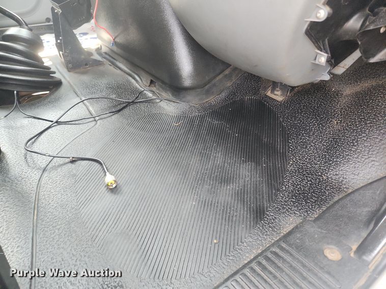 image for item OK9569 2006 International 7300  dump truck