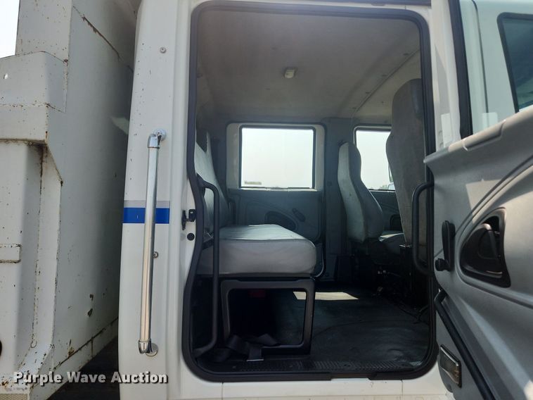 image for item OK9569 2006 International 7300  dump truck