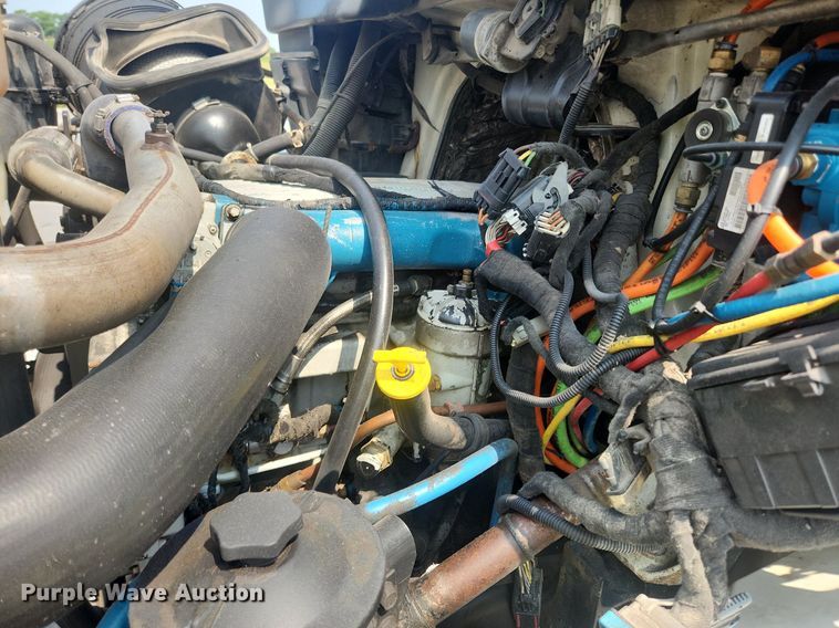 image for item OK9569 2006 International 7300  dump truck