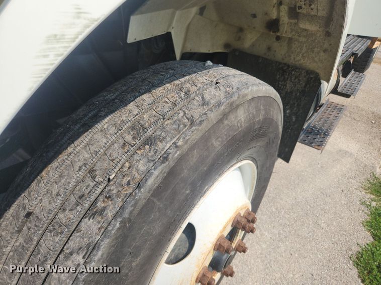 image for item OK9569 2006 International 7300  dump truck