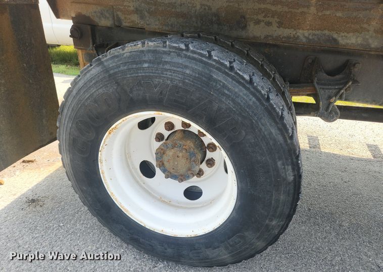 image for item OK9569 2006 International 7300  dump truck