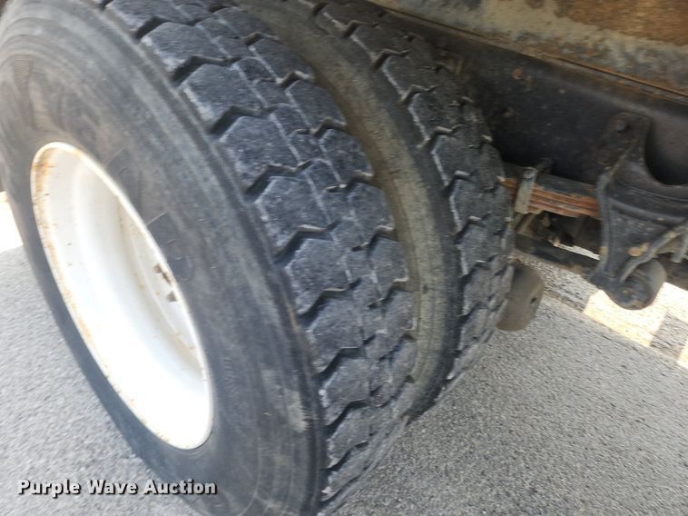 image for item OK9569 2006 International 7300  dump truck