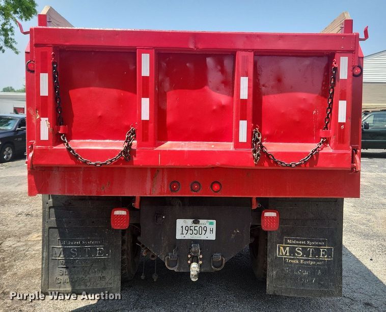 image for item OK9572 2006 GMC C7500  dump truck