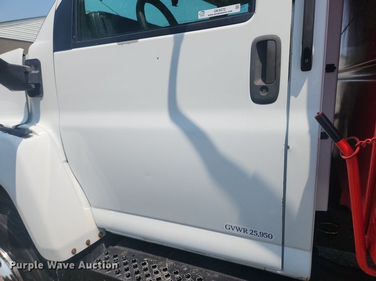 image for item OK9572 2006 GMC C7500  dump truck