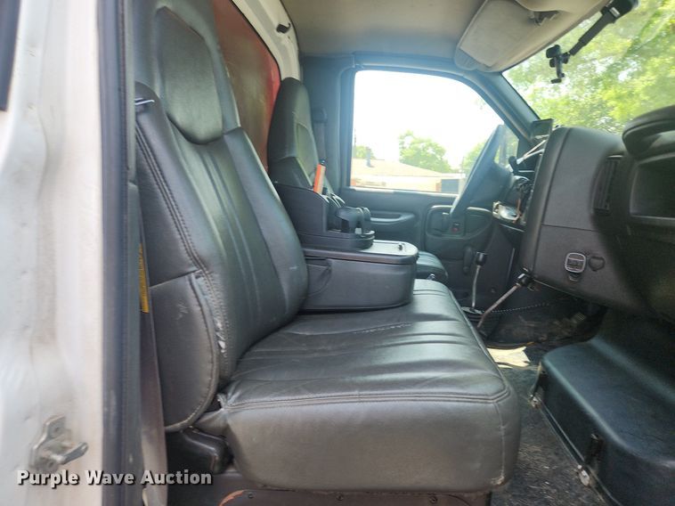 image for item OK9572 2006 GMC C7500  dump truck