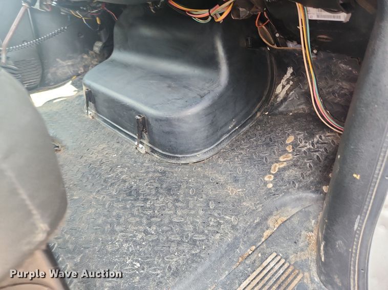 image for item OK9572 2006 GMC C7500  dump truck