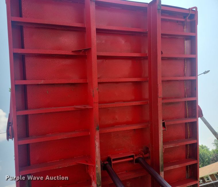 image for item OK9572 2006 GMC C7500  dump truck