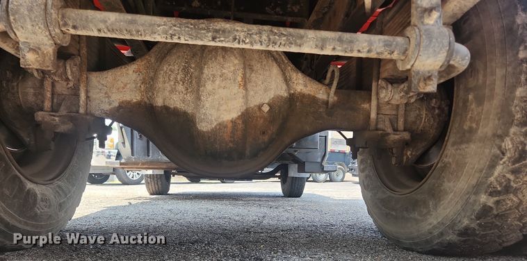 image for item OK9572 2006 GMC C7500  dump truck