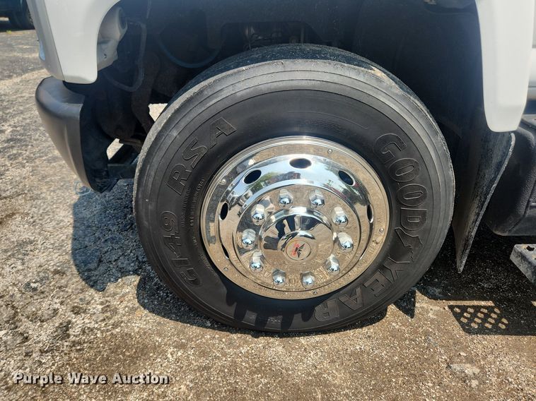 image for item OK9572 2006 GMC C7500  dump truck