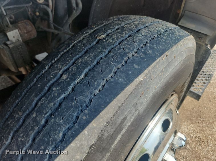 image for item OK9572 2006 GMC C7500  dump truck