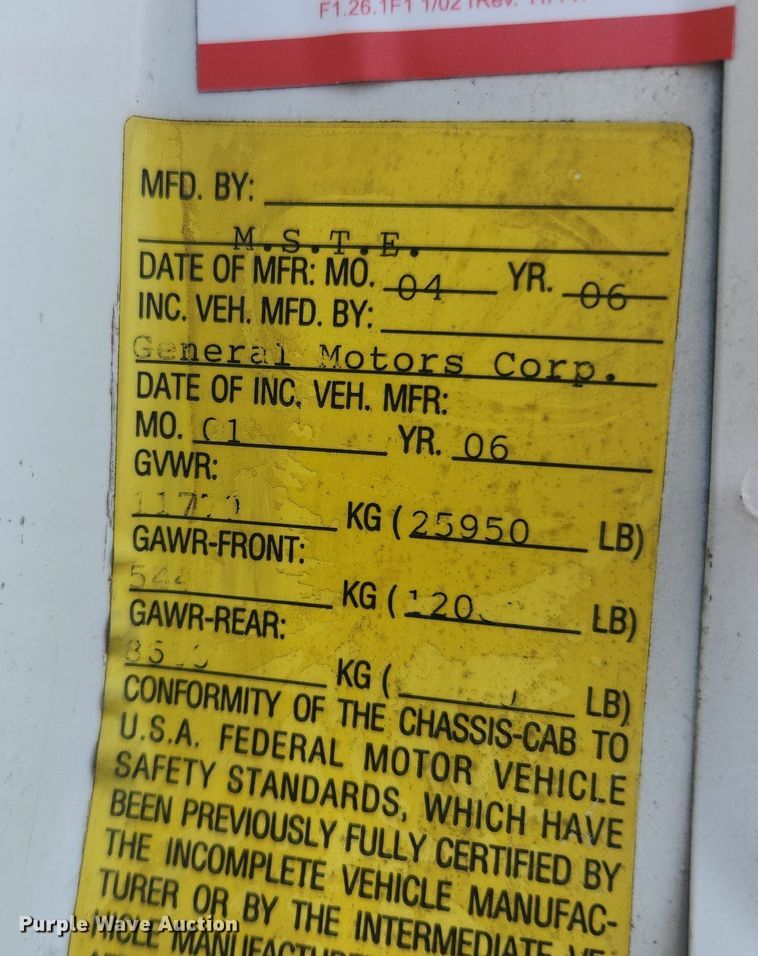 image for item OK9572 2006 GMC C7500  dump truck