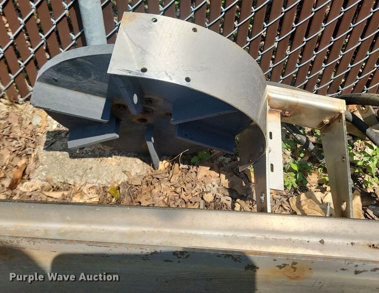 image for item OK9572 2006 GMC C7500  dump truck