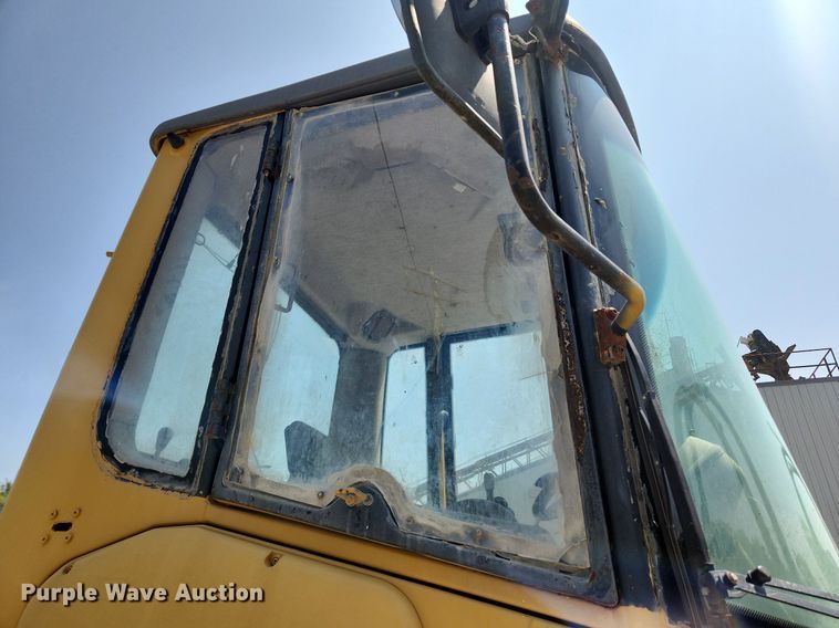 image for item OK9573 2001 New Holland LW130 TC  wheel loader