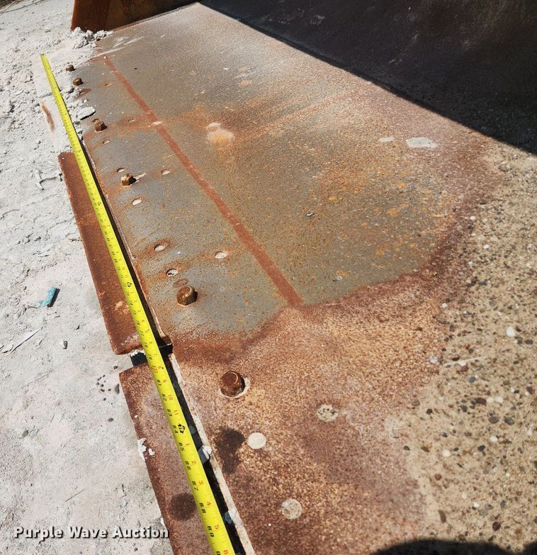 image for item OK9573 2001 New Holland LW130 TC  wheel loader