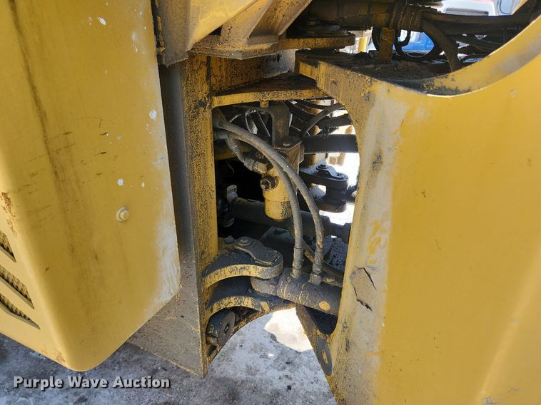 image for item OK9573 2001 New Holland LW130 TC  wheel loader