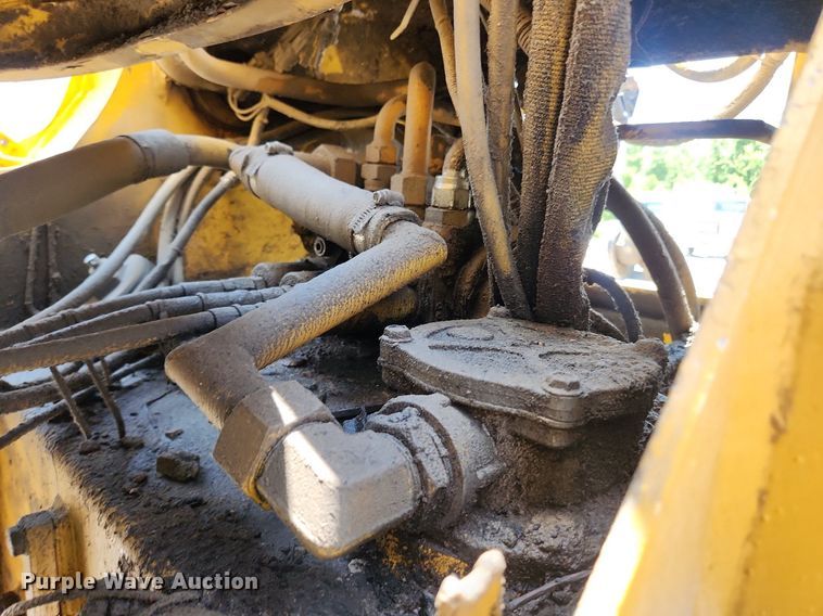 image for item OK9573 2001 New Holland LW130 TC  wheel loader