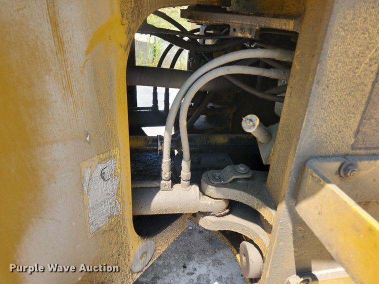 image for item OK9573 2001 New Holland LW130 TC  wheel loader