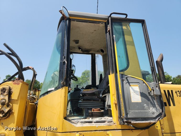 image for item OK9573 2001 New Holland LW130 TC  wheel loader