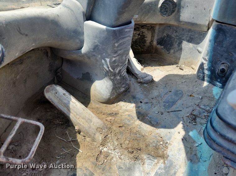 image for item OK9573 2001 New Holland LW130 TC  wheel loader