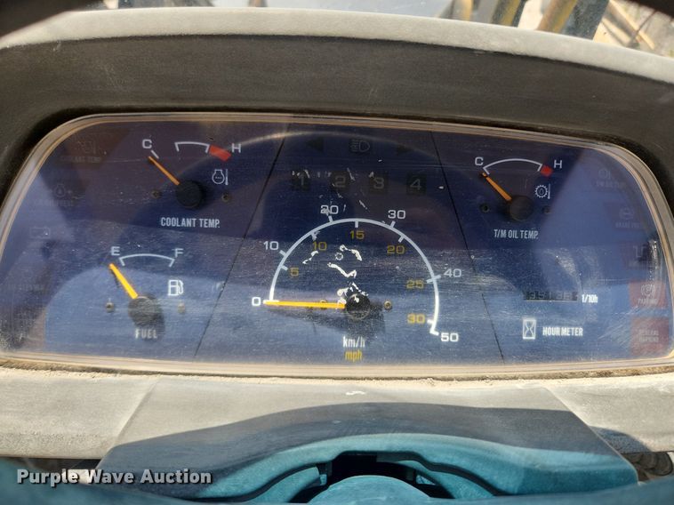 image for item OK9573 2001 New Holland LW130 TC  wheel loader