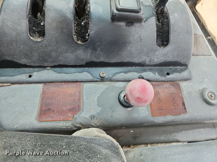 image for item OK9573 2001 New Holland LW130 TC  wheel loader