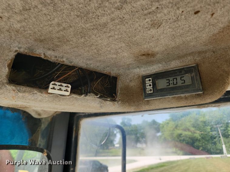 image for item OK9573 2001 New Holland LW130 TC  wheel loader