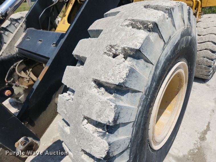 image for item OK9573 2001 New Holland LW130 TC  wheel loader
