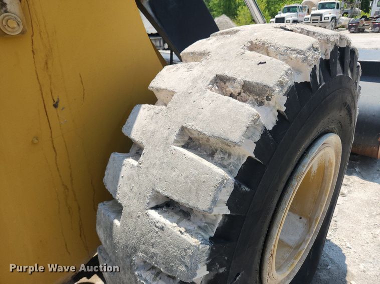 image for item OK9573 2001 New Holland LW130 TC  wheel loader