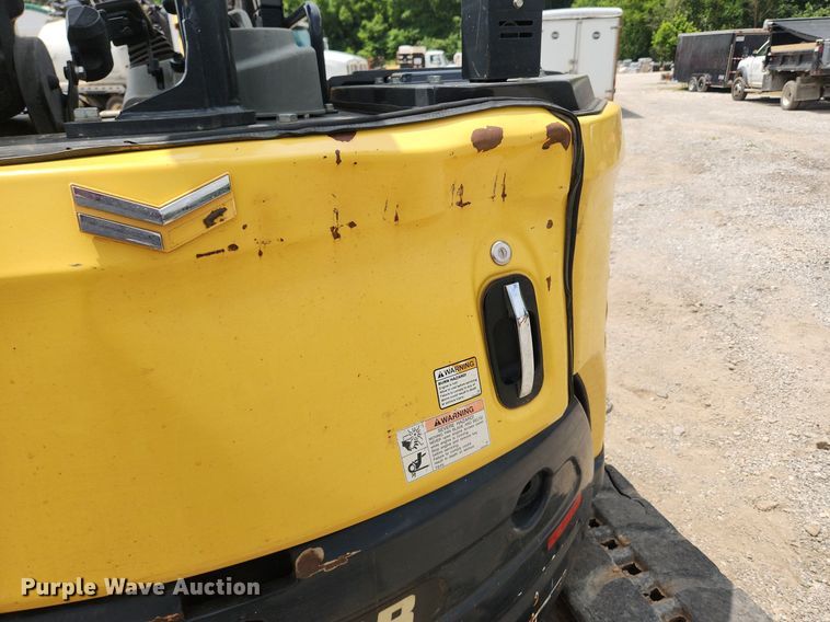 image for item OK9580 2017 Yanmar ViO45-6A  mini excavator
