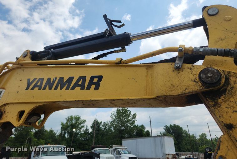 image for item OK9580 2017 Yanmar ViO45-6A  mini excavator