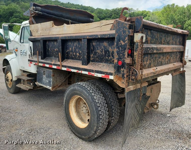 image for item OK9582 1999 International 4700  dump truck