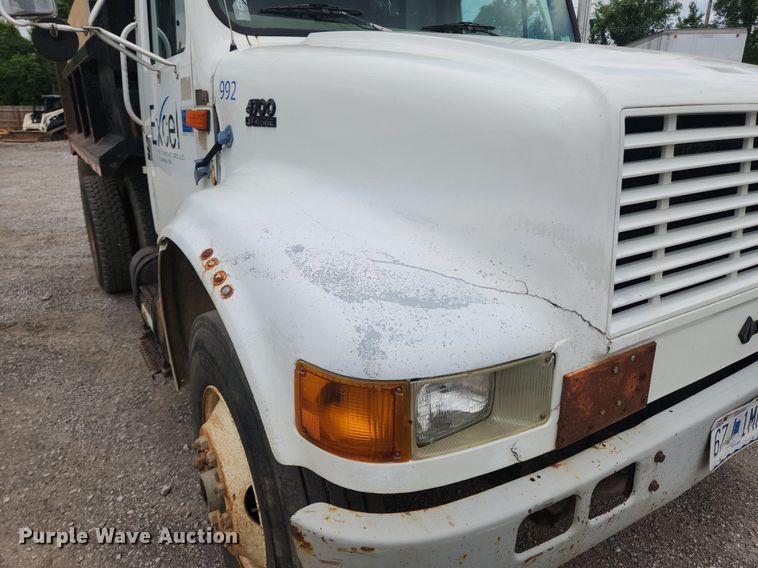image for item OK9582 1999 International 4700  dump truck