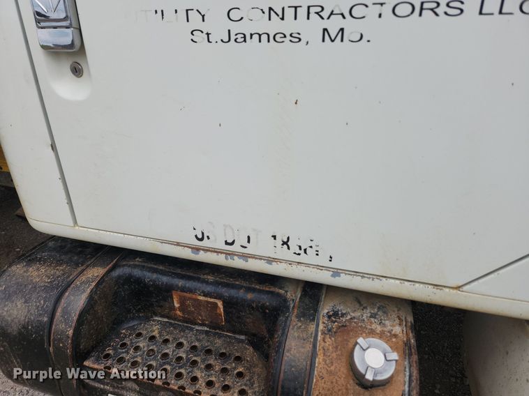 image for item OK9582 1999 International 4700  dump truck