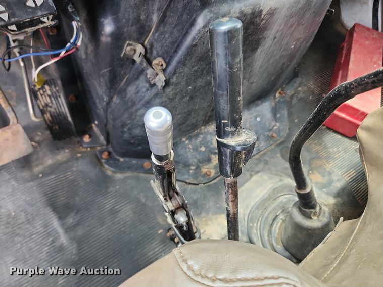 image for item OK9582 1999 International 4700  dump truck