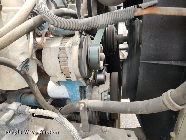 image for item OK9582 1999 International 4700  dump truck