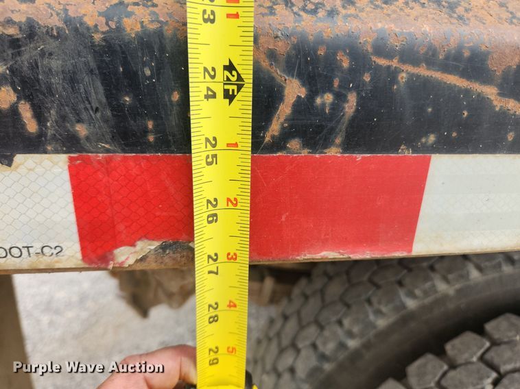 image for item OK9582 1999 International 4700  dump truck